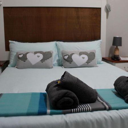 Tranquility Self Catering Hotel Lüderitz Buitenkant foto